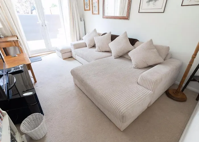 Kingsway Apartment